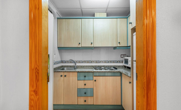 Herverkoop - Apartment - Torrevieja - Estacion de autobuses