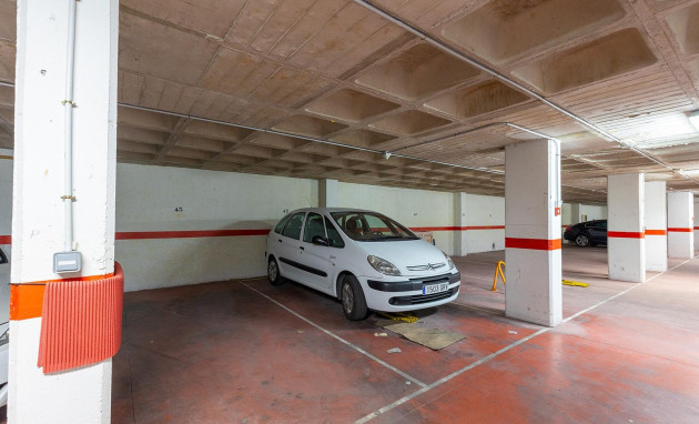 Herverkoop - Apartment - Torrevieja - Estacion de autobuses