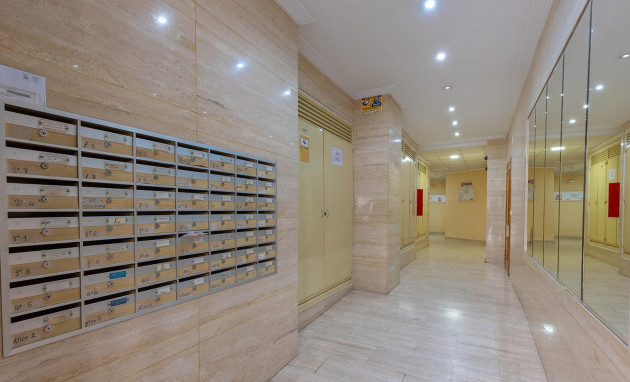 Herverkoop - Apartment - Torrevieja - Estacion de autobuses