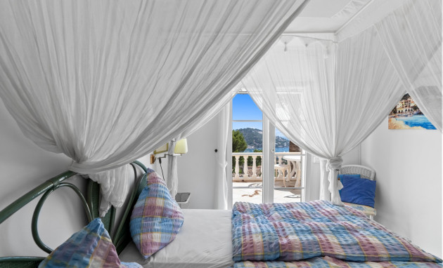 Herverkoop - Vila - Port d'Andratx - Andratx