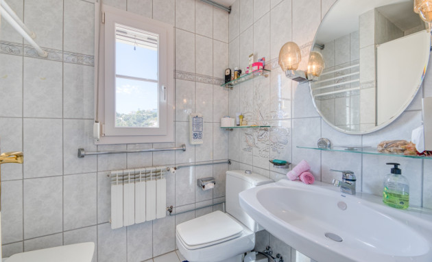 Herverkoop - Vila - Port d'Andratx - Andratx