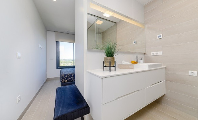 Resale - Apartment - Las Colinas Golf Resort