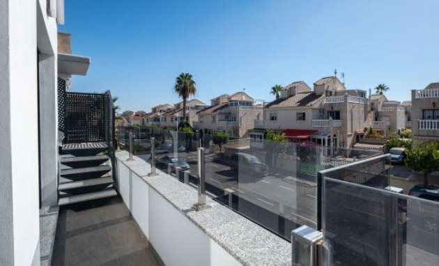 Herverkoop - Villa - Torrevieja - El limonar