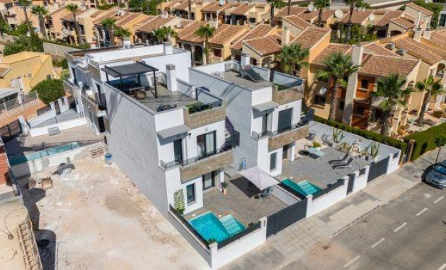 Herverkoop - Villa - Torrevieja - El limonar