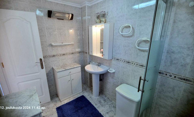 Herverkoop - Bungalow - Gelijkvloers - Torrevieja - La Mata