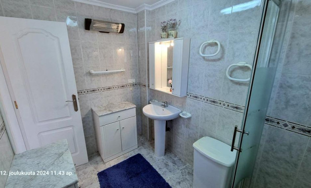 Herverkoop - Bungalow - Gelijkvloers - Torrevieja - La Mata