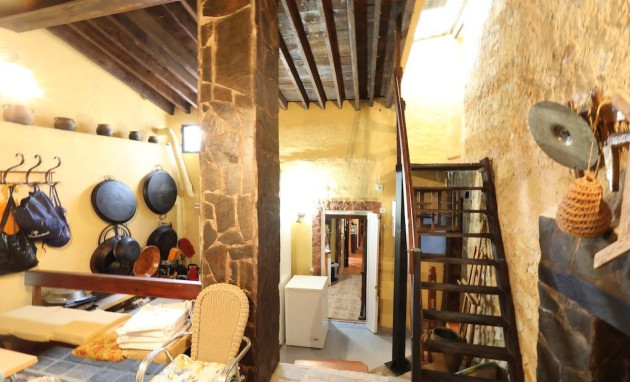 Herverkoop - House - Fortuna - La garapacha