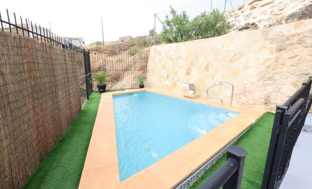 Herverkoop - House - Fortuna - La garapacha