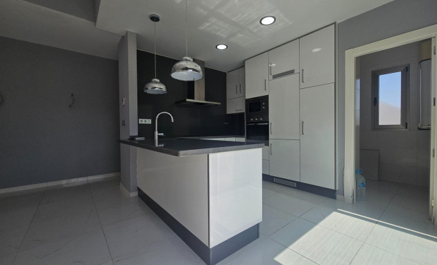 Herverkoop - Villa - Orihuela - La Matanza