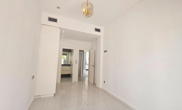 Herverkoop - Villa - Orihuela - La Matanza