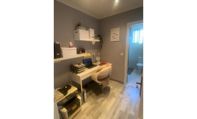 Herverkoop - Country Property - Albatera - Pueblo 11