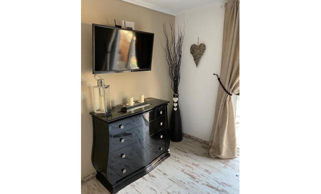 Herverkoop - Country Property - Albatera - Pueblo 11