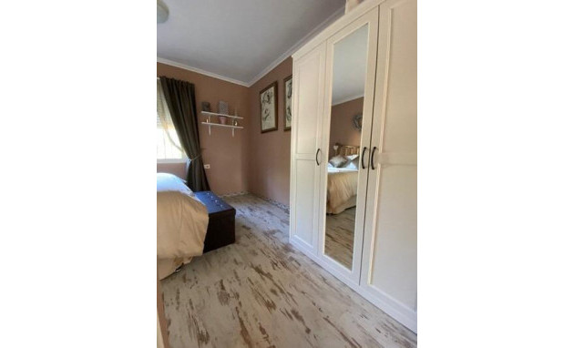 Herverkoop - Country Property - Albatera - Pueblo 11