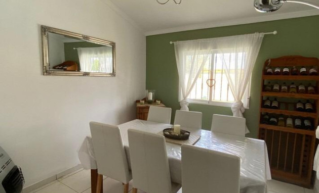 Herverkoop - Country Property - Albatera - Pueblo 11