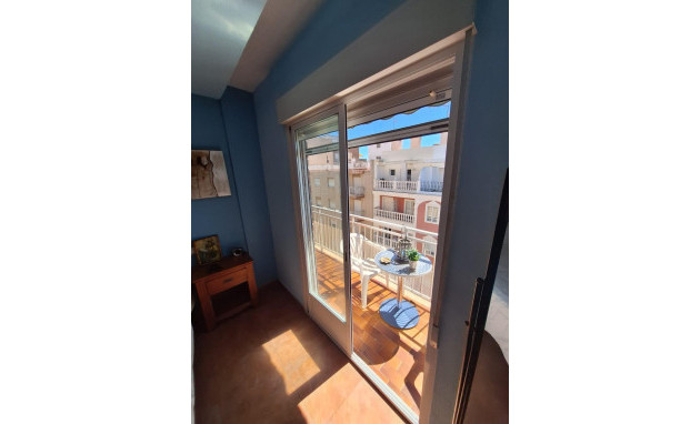Herverkoop - Apartment - Torrevieja - Playa del cura