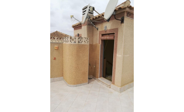 Herverkoop - Bungalow - Gelijkvloers - Torrevieja - La Siesta - El Salado - Torreta