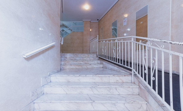 Herverkoop - Apartment - Torrevieja - Playa de los locos