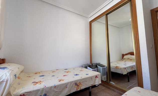 Herverkoop - Bungalow - Gelijkvloers - Torrevieja - Parque las naciones