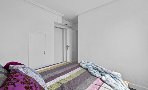 Resale - Apartment - Punta Prima