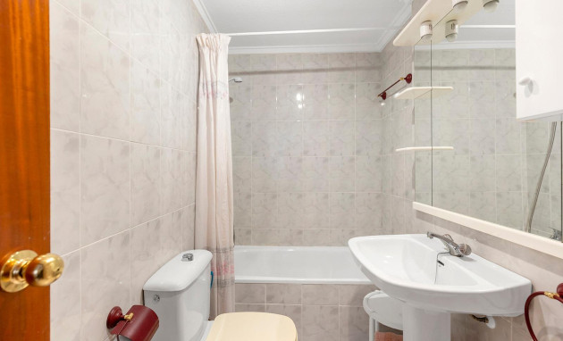 Herverkoop - Apartment - Torrevieja - Centro