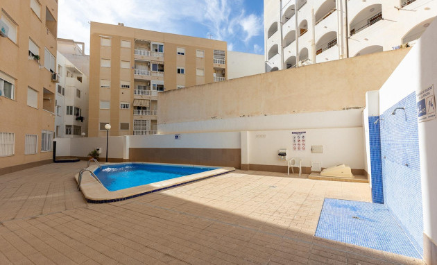 Revente - Apartment - Torrevieja - Centro