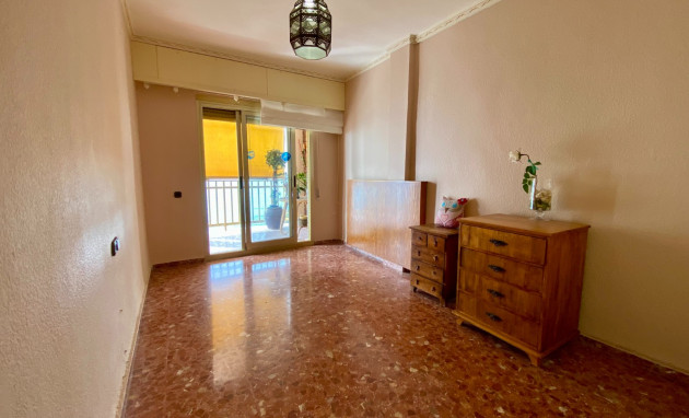 Herverkoop - Apartment - Torrevieja - Playa del Cura