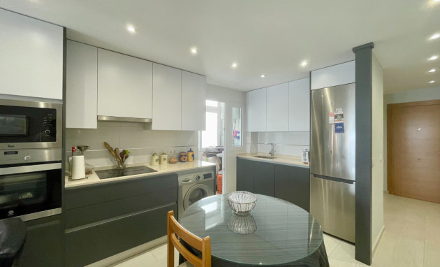 Herverkoop - Apartment - Torrevieja - Playa del Cura