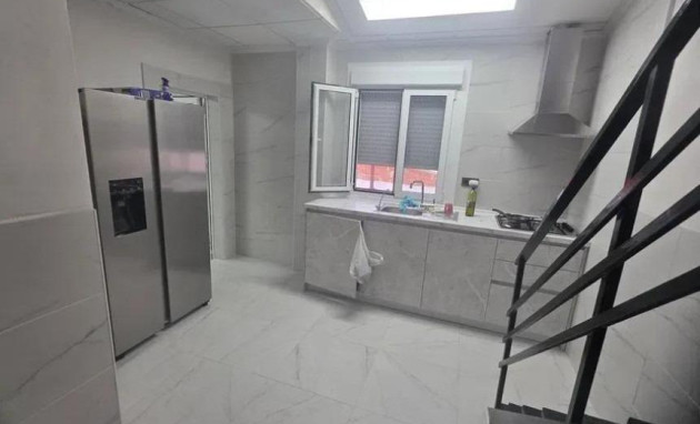 Herverkoop - Apartment - Almoradi - Centro urbano 2