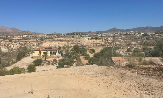 Herverkoop - 5. Finca / Country Property - Abanilla