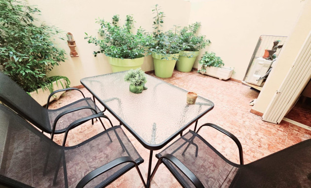 Herverkoop - Apartment - Torrevieja - Estacion de autobuses