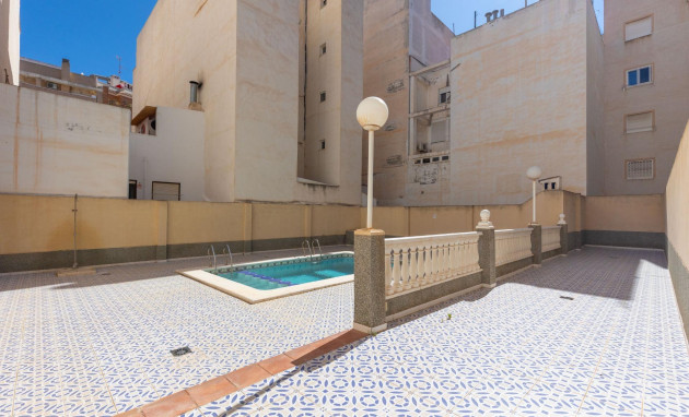 Revente - Ground Floor - Torrevieja - Estacion de autobuses