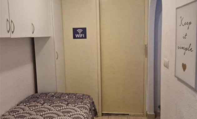 Herverkoop - Studio - Torrevieja - Estacion de autobuses