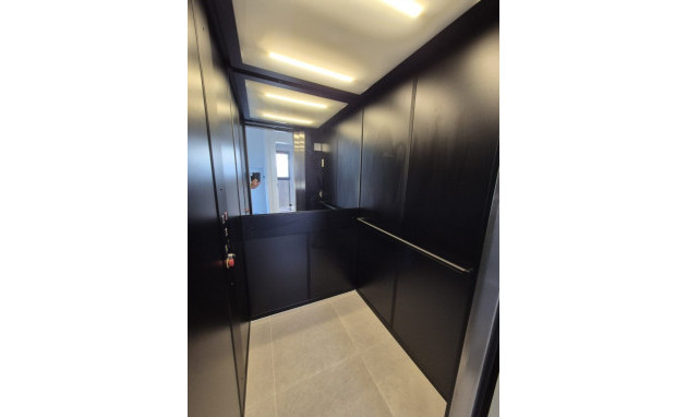 Revente - Villa - Los Montesinos