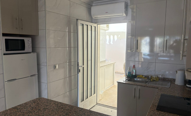 Herverkoop - Bungalow - Gelijkvloers - Algorfa