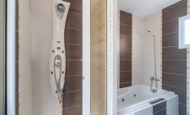 Herverkoop - Villa - Orihuela Costa - La Zenia