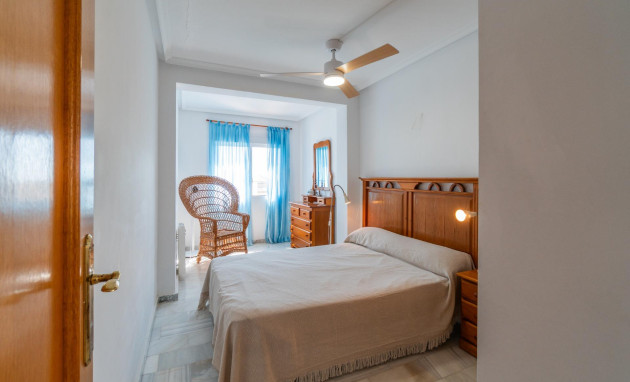 Herverkoop - Villa - Orihuela Costa - La Zenia