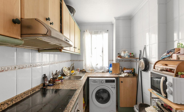 Herverkoop - Apartment - Torrevieja - Estacion de autobuses