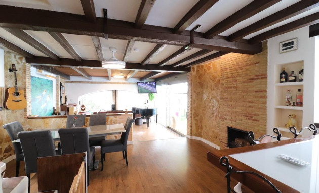 Herverkoop - Villa - Orihuela Costa - Montezenia