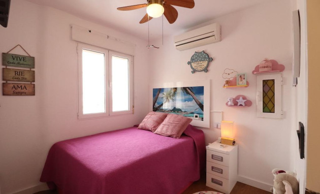 Herverkoop - Villa - Orihuela Costa - Montezenia