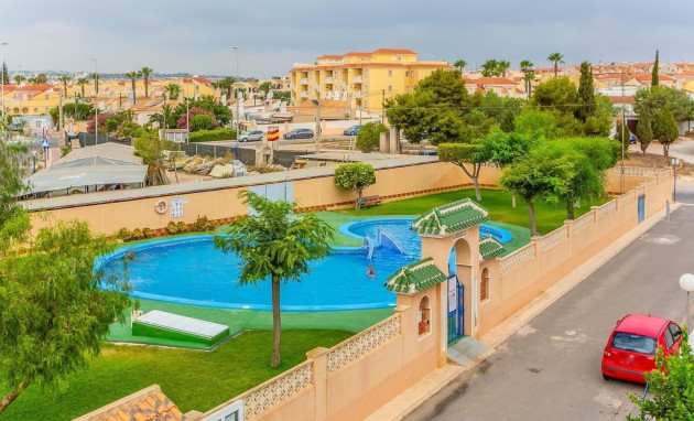 Herverkoop - Villa - Orihuela Costa - La Zenia