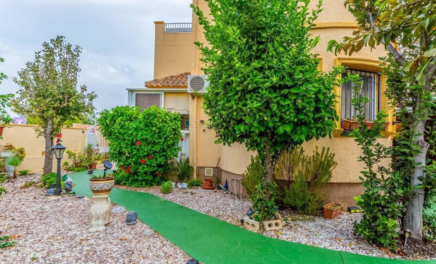 Herverkoop - Villa - Orihuela Costa - La Zenia