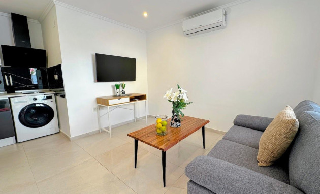 Herverkoop - Apartment - Torrevieja - El limonar