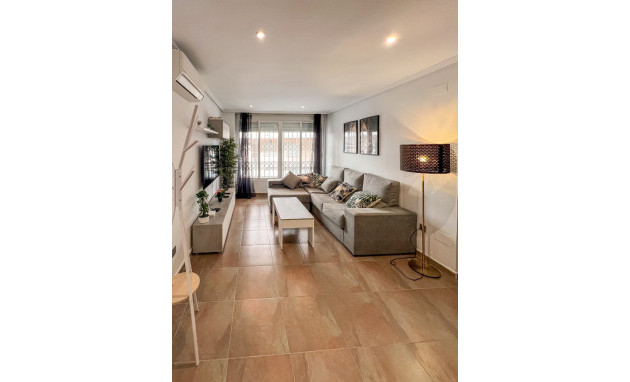 Herverkoop - 1. Apartment / flat - Playa Del Cura - Torrevieja