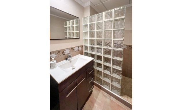 Herverkoop - 1. Apartment / flat - Playa Del Cura - Torrevieja