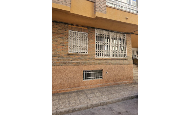 Herverkoop - 1. Apartment / flat - Playa Del Cura - Torrevieja