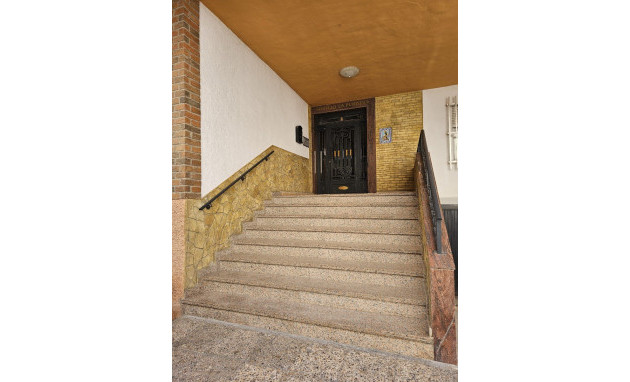 Herverkoop - 1. Apartment / flat - Playa Del Cura - Torrevieja