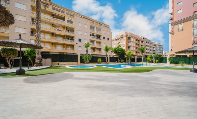 Herverkoop - Apartment - Torrevieja - Playa de los locos