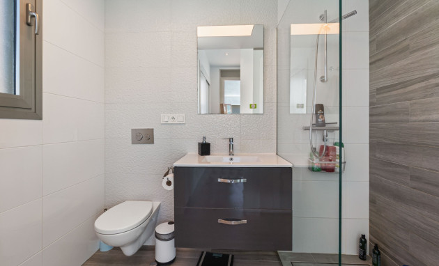 Herverkoop - Detached Villa - Orihuela Costa - Villamartin