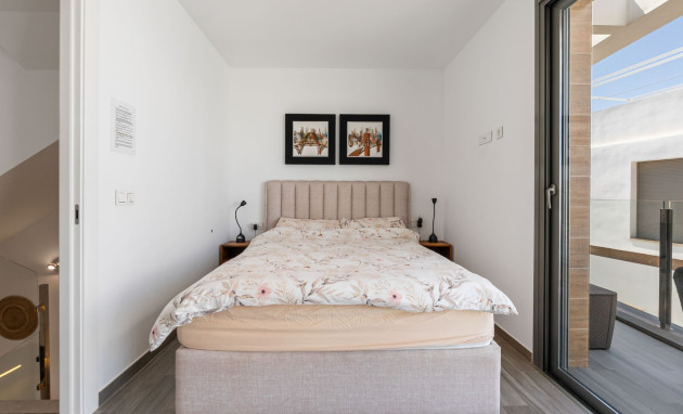 Herverkoop - Detached Villa - Orihuela Costa - Villamartin