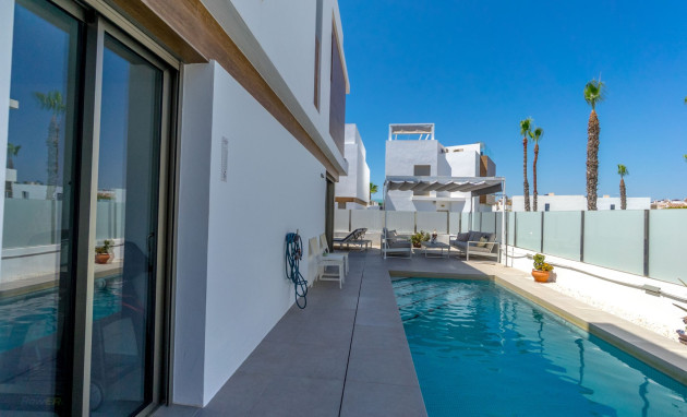 Herverkoop - Detached Villa - Orihuela Costa - Villamartin